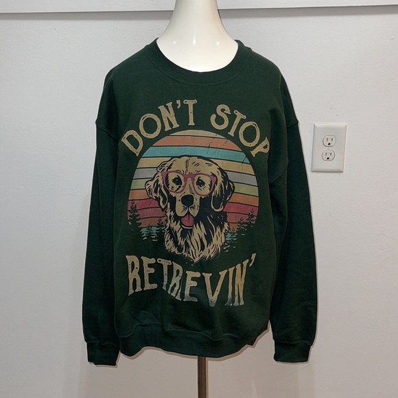 NWOT unisex size medium Gildan “Don’t Stop Retriven’” sweatshirt - Picture 2 of 7
